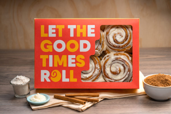 Our Take Away Roll Pack (4 regular) or Mini Roll Pack (9 mini) are the perfect treat for you to share! Double frosted and packed with loads of flavour and frosting. Our Take Away pack ensures everyone enjoys a bite of heaven. Bring this treat to your friends and family and become everyone's favourite!